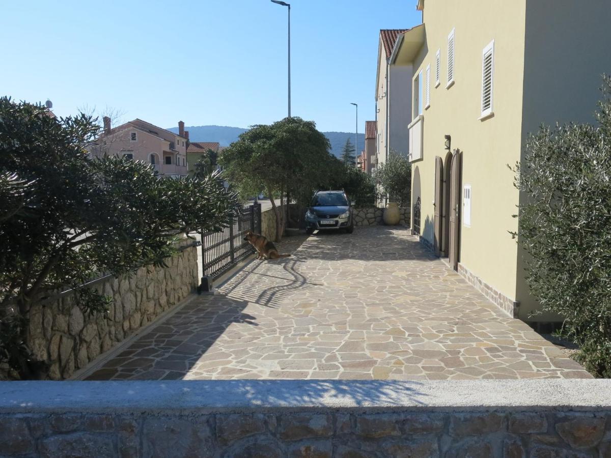 Apartments Rea كريس المظهر الخارجي الصورة